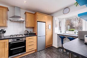 Stunning 3BD Home Hillsborough Sheffield