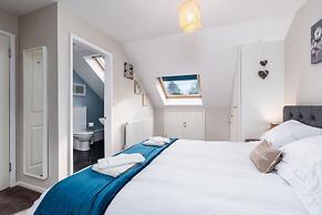 Stunning 3BD Home Hillsborough Sheffield