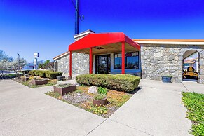 Cozy Garden Inn By OYO Hwy 40 Richmond