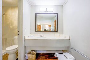 Cozy Garden Inn By OYO Hwy 40 Richmond