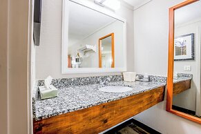 Cozy Garden Inn By OYO Hwy 40 Richmond