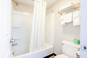 Cozy Garden Inn By OYO Hwy 40 Richmond