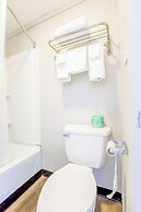 Cozy Garden Inn By OYO Hwy 40 Richmond