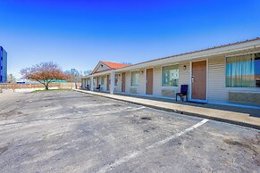 Cozy Garden Inn By OYO Hwy 40 Richmond