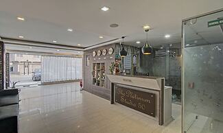 Treebo The Platinum Studio 50