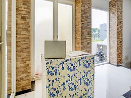 OYO Life 90606 Glass House Citraland Syariah