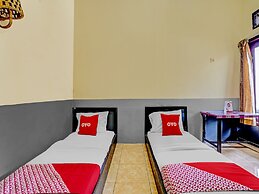 OYO 90405 Penginapan Sasti KuninganNearTaman Cirendang