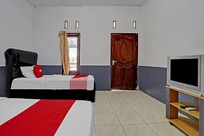 OYO 90405 Penginapan Sasti KuninganNearTaman Cirendang
