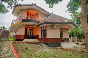 Collection O 89999 Hotel Bumi Kedaton Resort