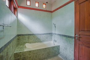 Collection O 89999 Hotel Bumi Kedaton Resort