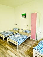 Croparadise Hostel