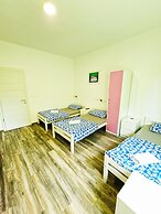 Croparadise Hostel