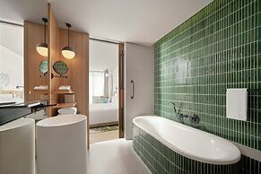 The Yacht Hotel by DC