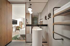 The Yacht Hotel by DC