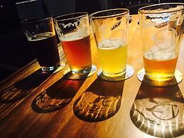 Hidden Garden International Youth Hostel - Oriental Pearl & Lujiazui