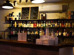 Hidden Garden International Youth Hostel - Oriental Pearl & Lujiazui