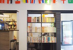 Hidden Garden International Youth Hostel - Oriental Pearl & Lujiazui