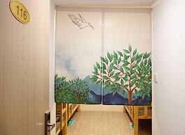 Hidden Garden International Youth Hostel - Oriental Pearl & Lujiazui
