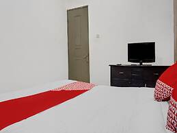 OYO 90696 Tobana House Bintaro