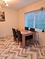 Beautiful 2-bed Semi Rural Cottage Enclosed Garden