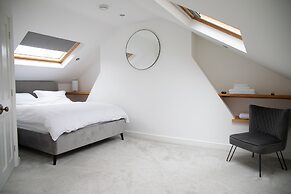 York Minster-3 Bed-sleeps 6-fireplace-free Parking