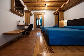 Etna Quota Mille Boutique Hotel, Typical Sicilian Food & Wine