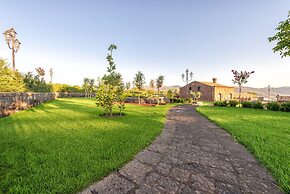 Etna Quota Mille Boutique Hotel, Typical Sicilian Food & Wine
