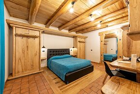 Etna Quota Mille Boutique Hotel, Typical Sicilian Food & Wine