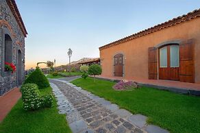 Etna Quota Mille Boutique Hotel, Typical Sicilian Food & Wine