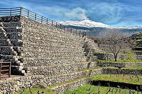 Etna Quota Mille Boutique Hotel, Typical Sicilian Food & Wine