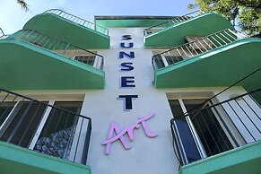 SUNSET ART HOTEL
