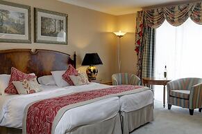 Blunsdon House Hotel