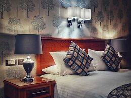 Blunsdon House Hotel