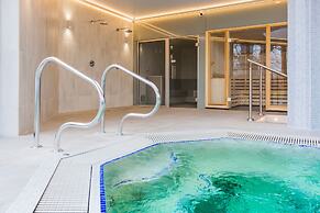 Blunsdon House Hotel