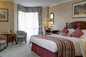 Blunsdon House Hotel