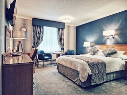 Blunsdon House Hotel