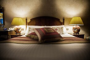 Blunsdon House Hotel