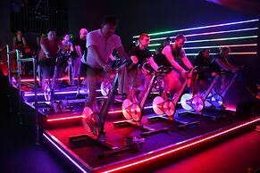 Blunsdon House Hotel