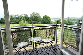 Blunsdon House Hotel