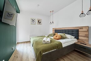 Stylish Apartment Wroclaw by Renters