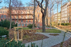 Stylish Apartment Wroclaw by Renters