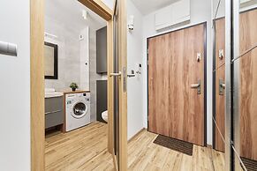Stylish Apartment Wroclaw by Renters
