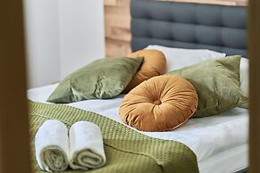 Stylish Apartment Wroclaw by Renters