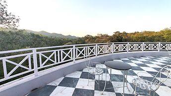 The Sky Imperial Pavoreal Jungle Resort