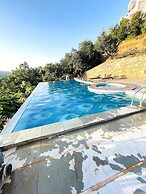 The Sky Imperial Pavoreal Jungle Resort