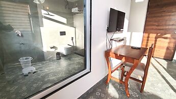 The Sky Imperial Pavoreal Jungle Resort