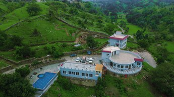 The Sky Imperial Pavoreal Jungle Resort