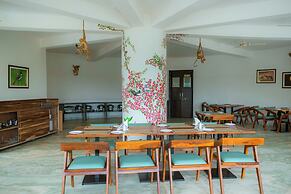 The Sky Imperial Pavoreal Jungle Resort