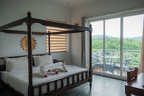 The Sky Imperial Pavoreal Jungle Resort