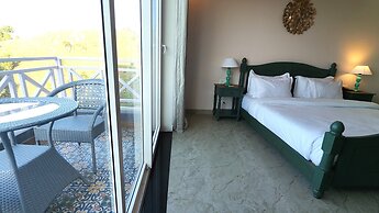 The Sky Imperial Pavoreal Jungle Resort